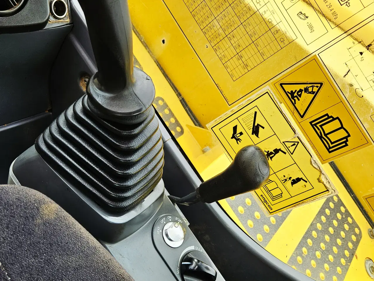 Billede 16 - Komatsu PC118 / rotortilt / skovlpakke mv.