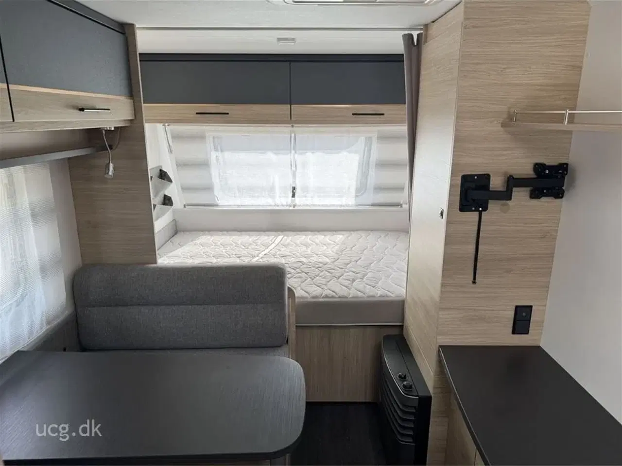 Billede 6 - 2024 - Caravelair ALBA 400   Prisen er inkl. klargøring, gastest, fugttest, syn og nummerplade.