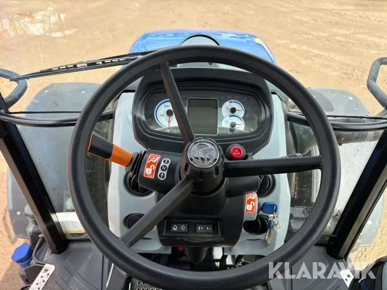 Billede 12 - Traktor New Holland T5.120 med græsklipper
