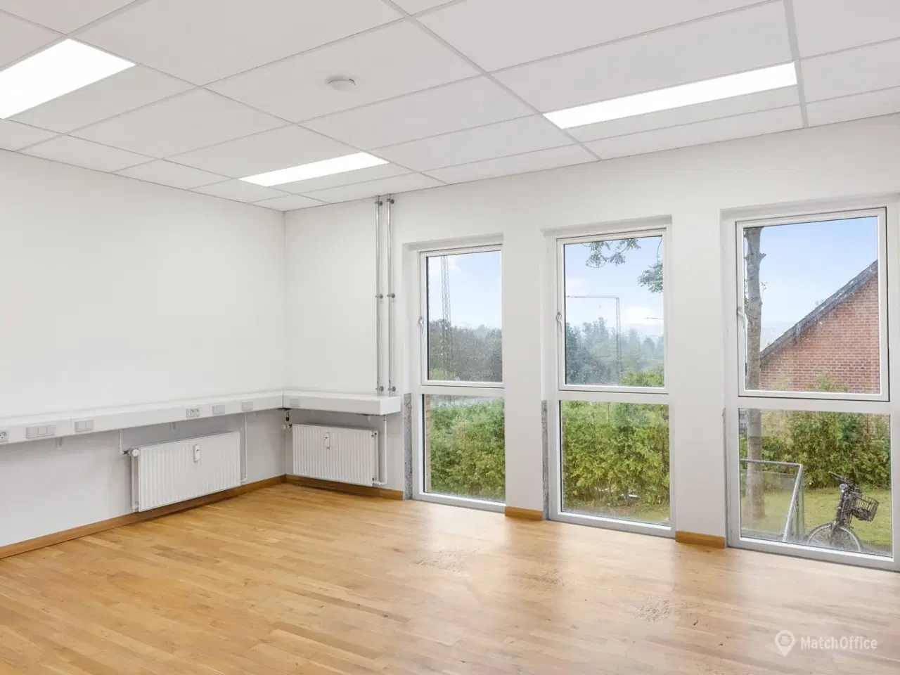 Billede 2 - Moderniseret kontor ved E45
