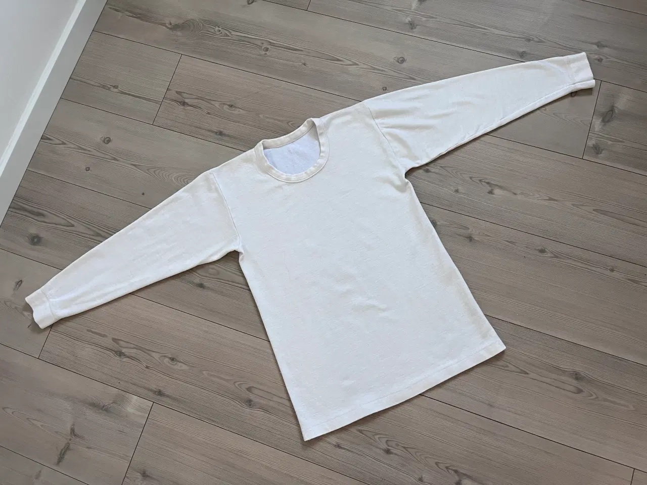 Billede 1 - Uldundertrøje, Str S