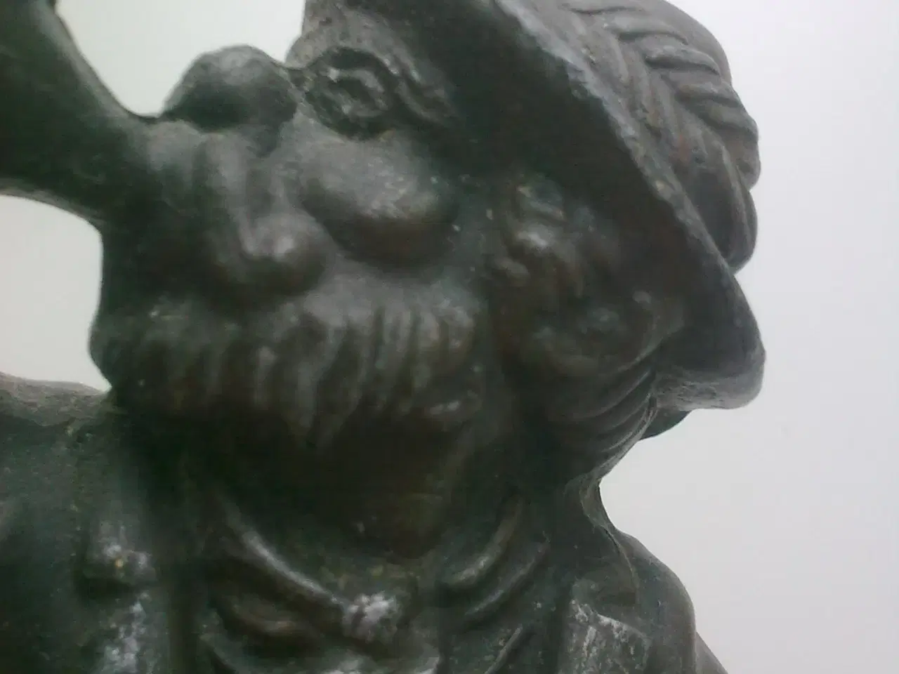 Billede 4 - Skulptur Ølmand + 1942 Piet Hein ord ØLflaske