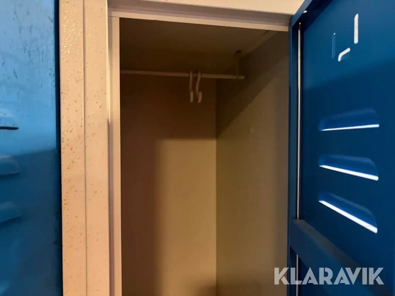 Billede 8 - Omklædningsskab