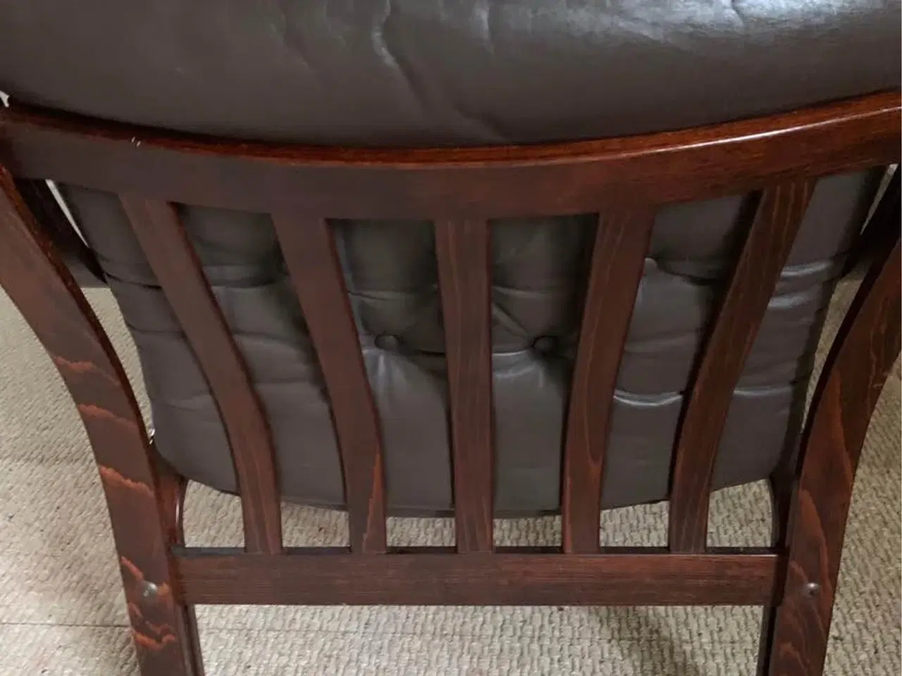 Billede 4 - Læder lounge stol brun m.palisander stel/armlæn