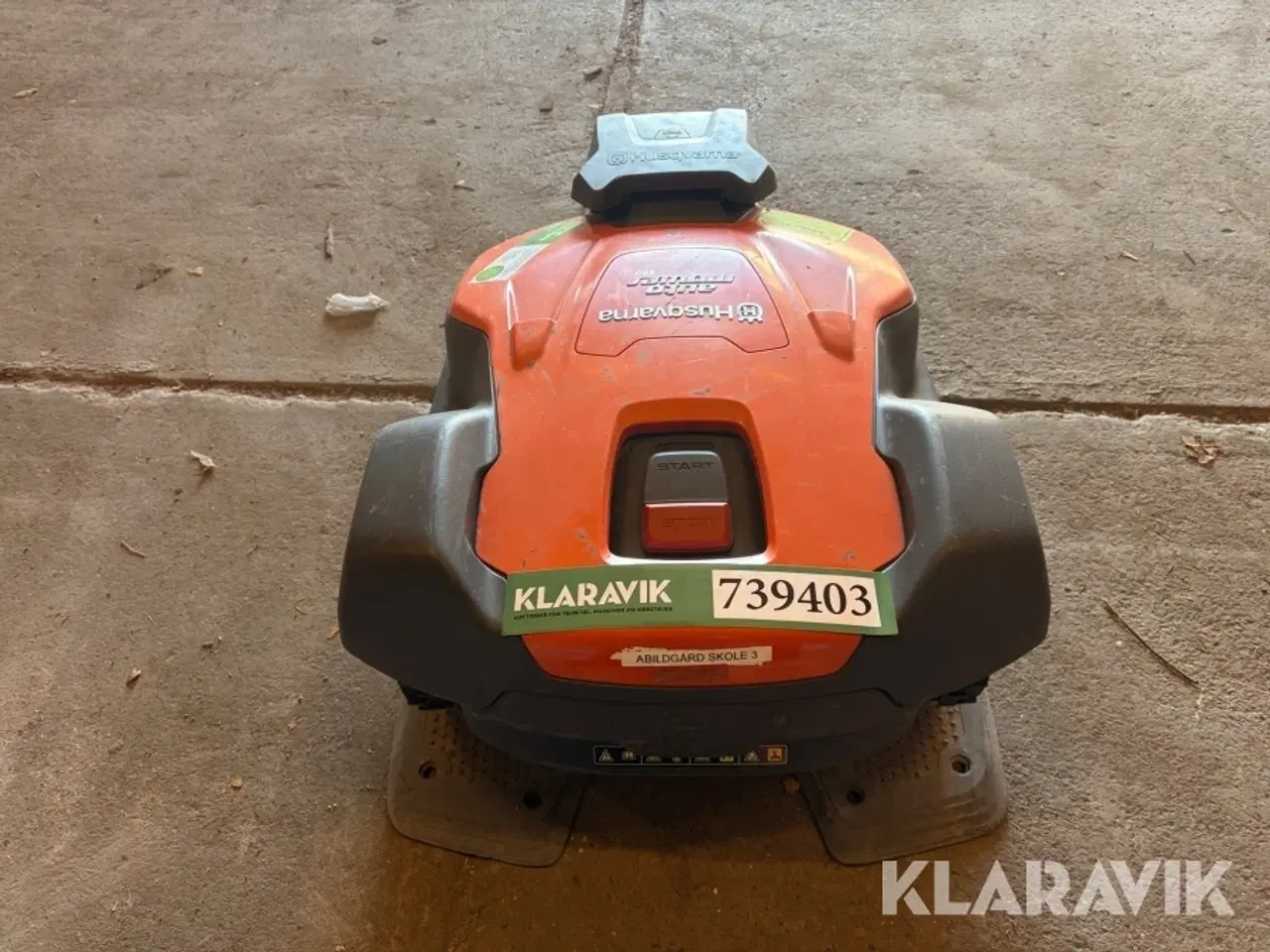 Billede 4 - Robot plæneklipper Husqvarna 550 med ladestation