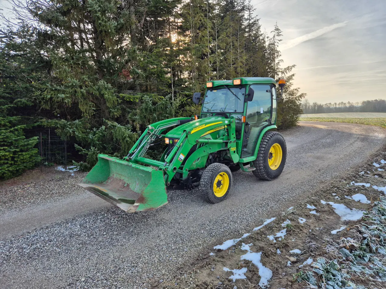 Billede 1 - John Deere 3520 Med Frontlæsser