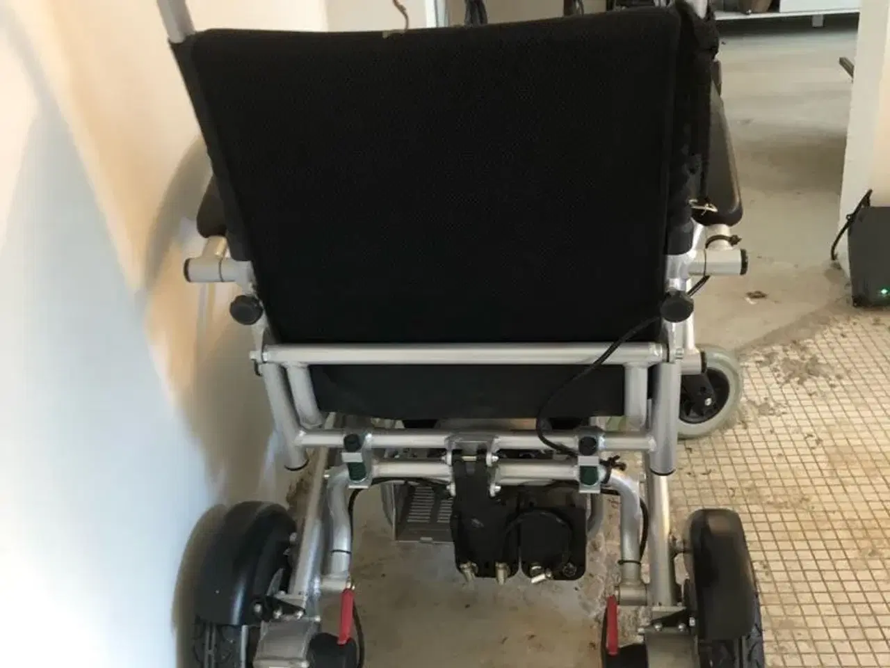 Billede 3 - Easyfold El-kørestol