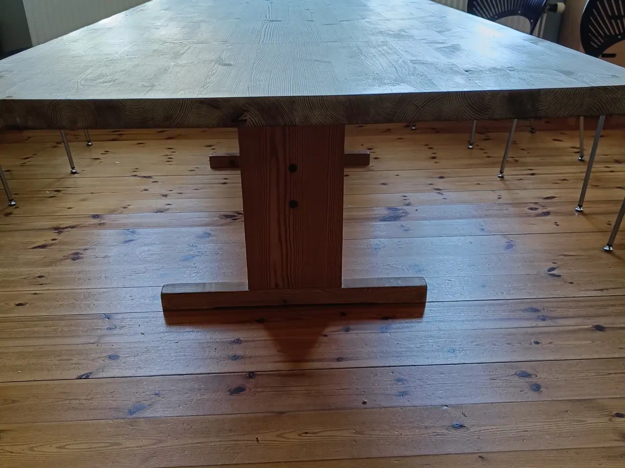Billede 3 - Spisebord i fyr