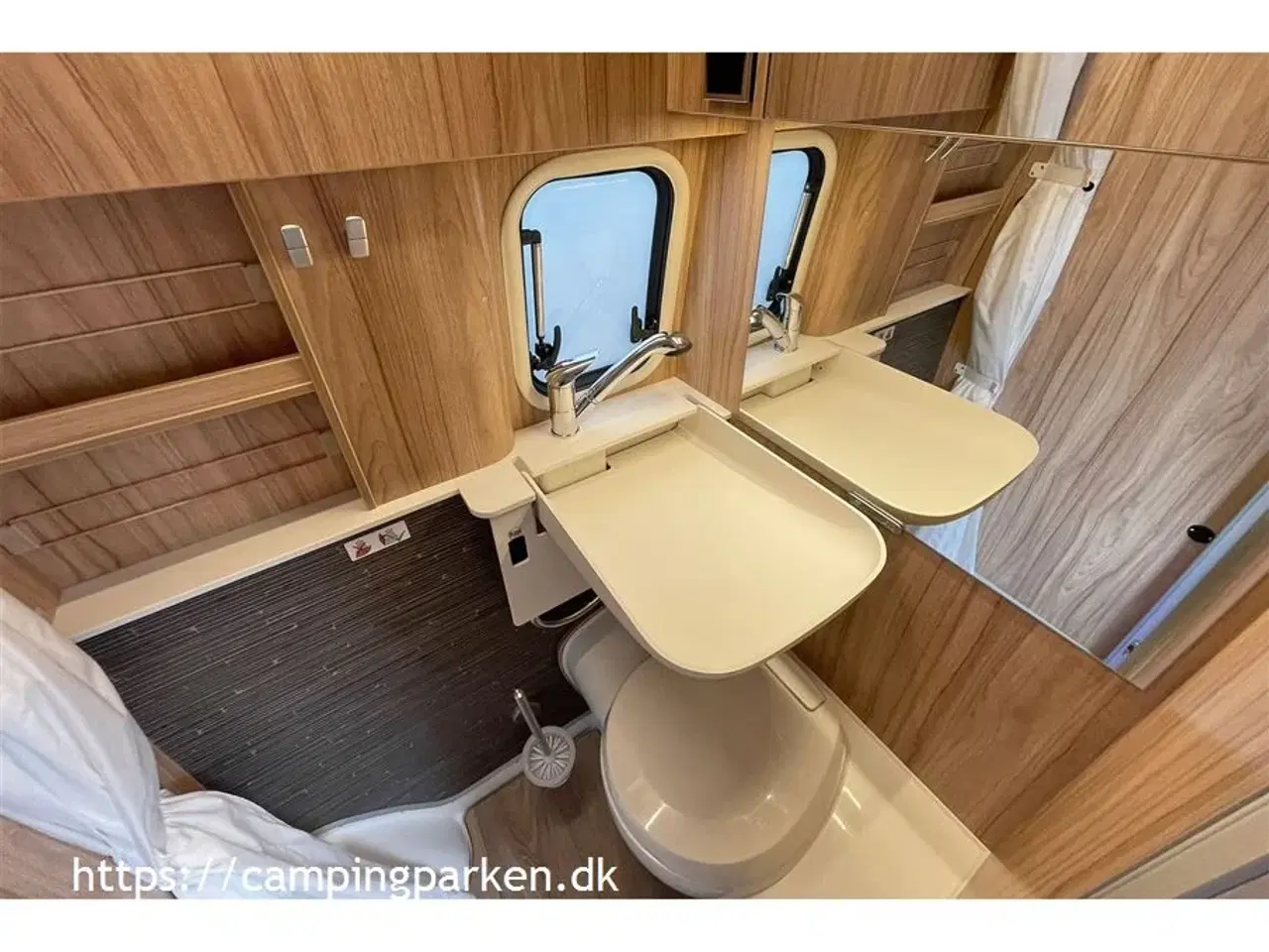 Billede 15 - 2021 - Hymer Grand Canyon S   Hymer Grand Canyon S byder på køreoplevelse, 4 sovepladser, under 6 meter