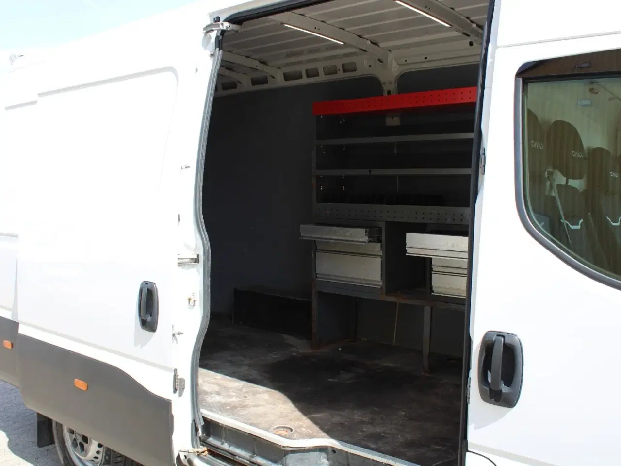 Billede 11 - Iveco Daily 2,3 35S16 12m³ Van AG8