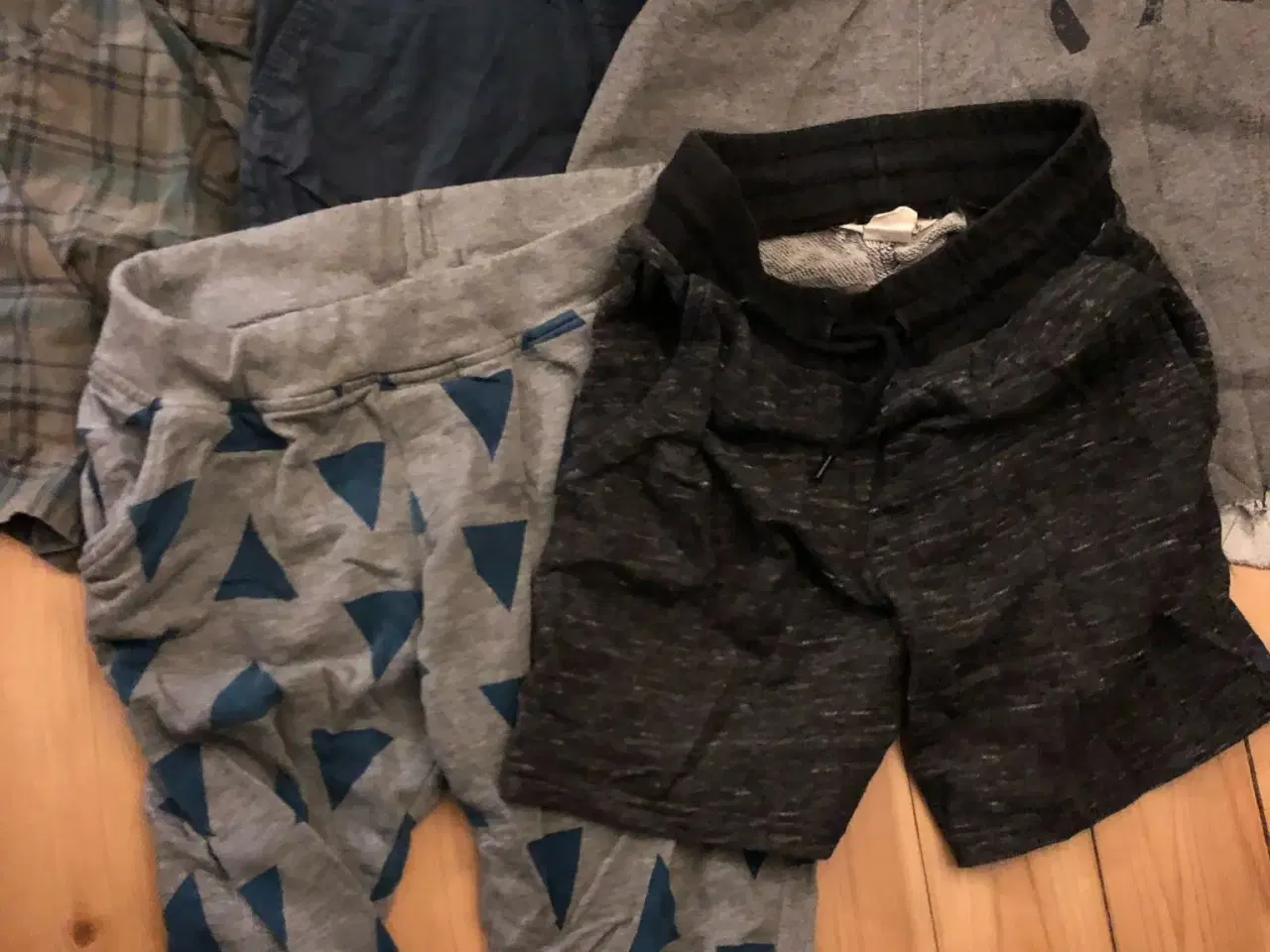 Billede 5 - Stor pose blandet fedt drengetøj str 140