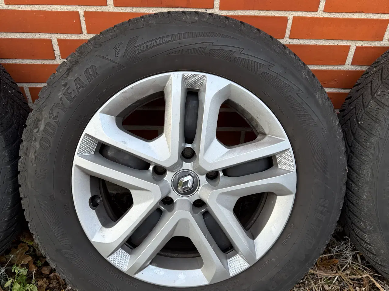 Billede 4 - 16 originale Renault/Nissan vinterhjul med TPMS