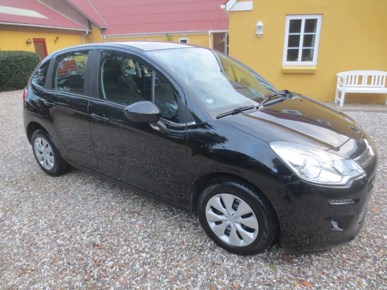 Billede 3 - Citroen C 3 1.2 i 82 Hk År 2016. Nysynet.