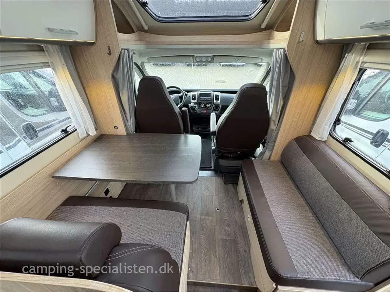 Billede 9 - 2018 - SunLight T 67 Aut.   SunLight T67 Aut. 2018 - Se den nu hos Camping-Specialisten.dk