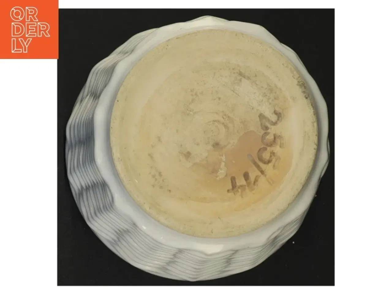 Billede 3 - Hvid keramik potte i kurveflet relief fra West Germany 255/14 (str. 13 x 15 cm)