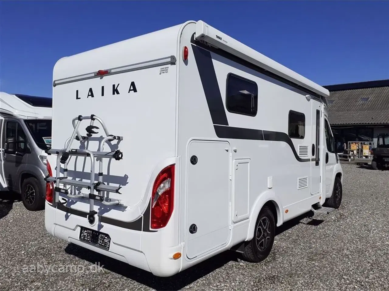 Billede 2 - 2022 - Laika Kosmo Compact 9   Slank og smidig model, perfekt til snoede kystveje. Automatgear.