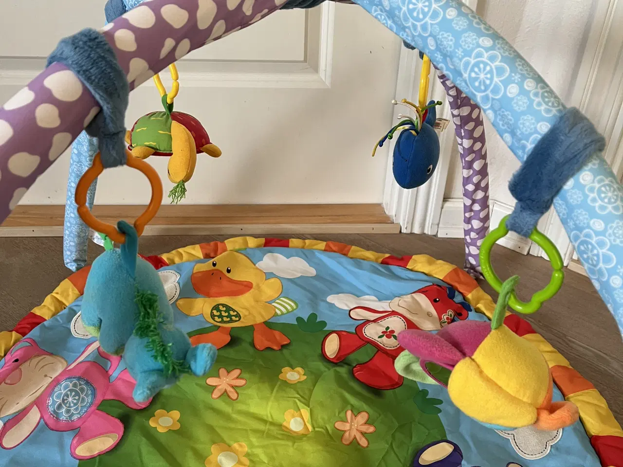 Billede 2 - Aktivitetstæppe med bøjler