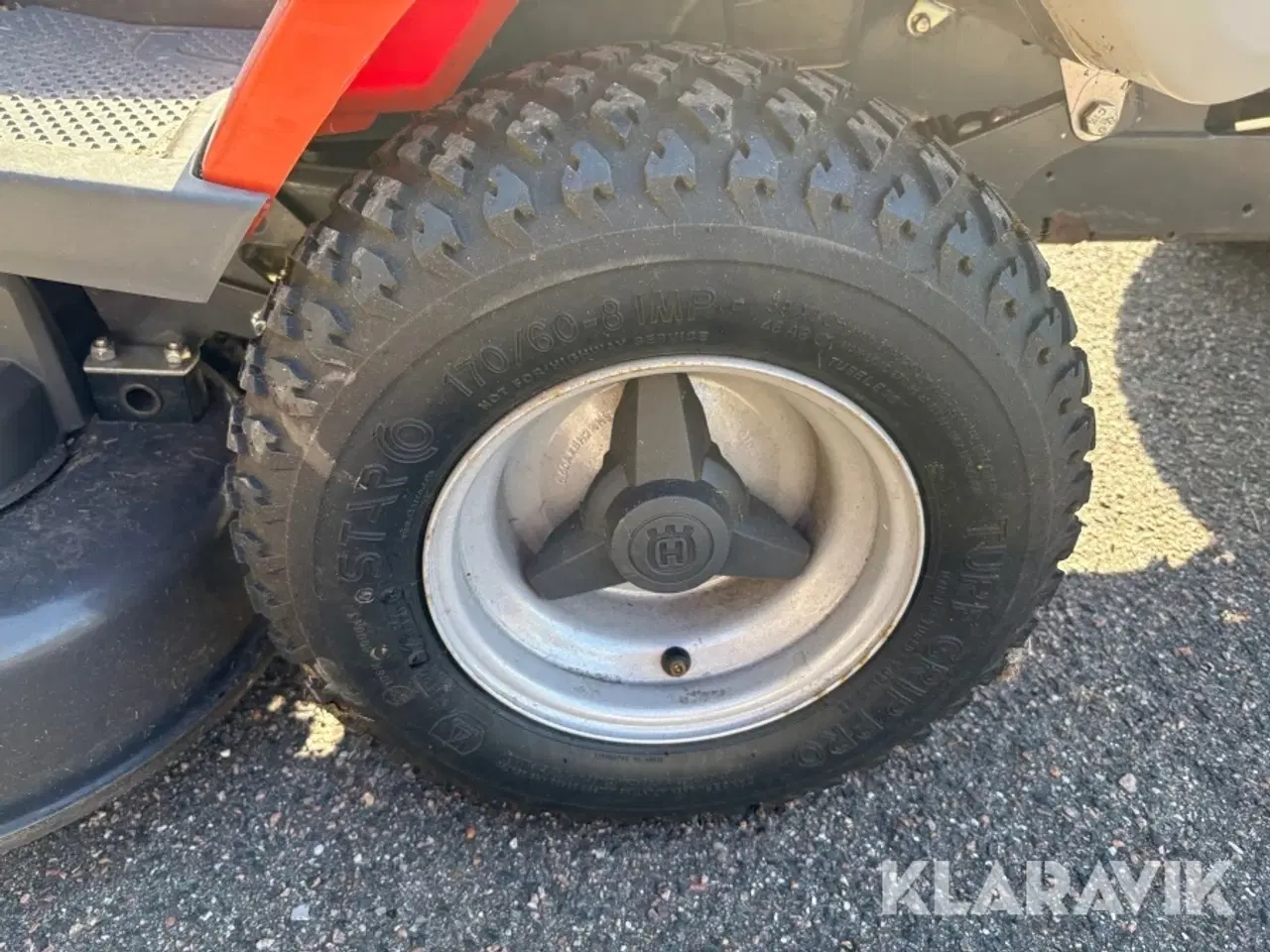 Billede 8 - Plæneklipper Husqvarna R214TC