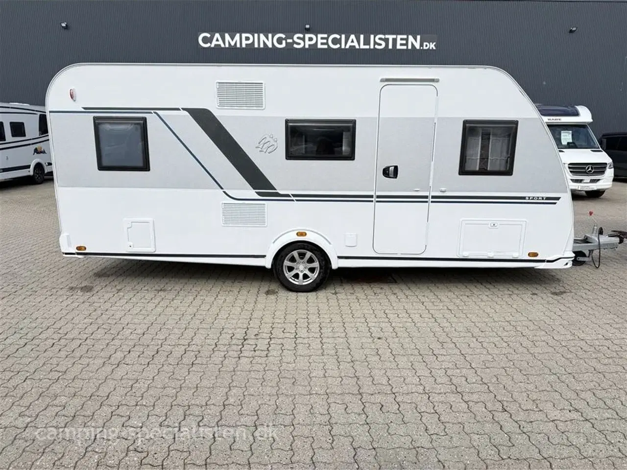 Billede 1 - 2024 - Knaus Sport 500 KD DK-Selection   Knaus Sport 500 KD DK-Selection 2024 - Se den nu hos Camping-Specialisten.dk