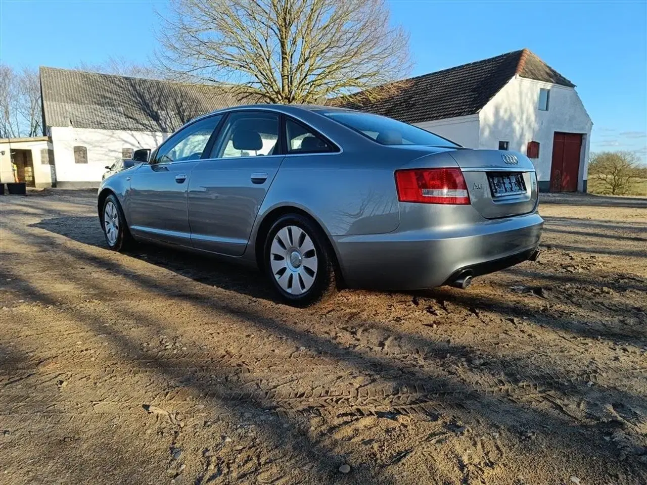 Billede 4 - Audi A 6. 2,4  2 stk. (Momsfri)