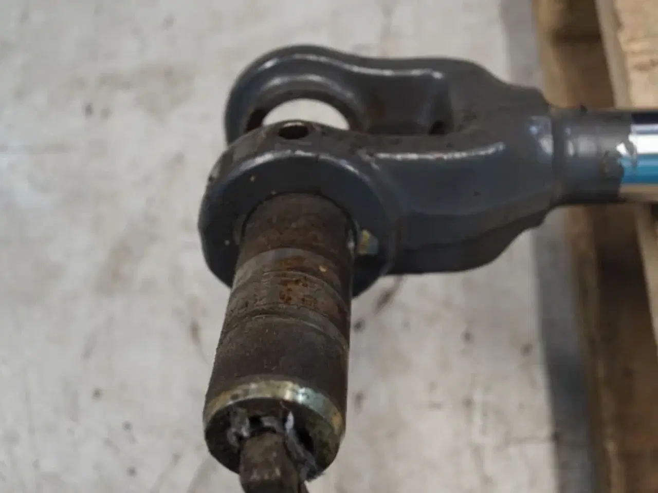 Billede 3 - Case 621D Styrecylinder 87405377