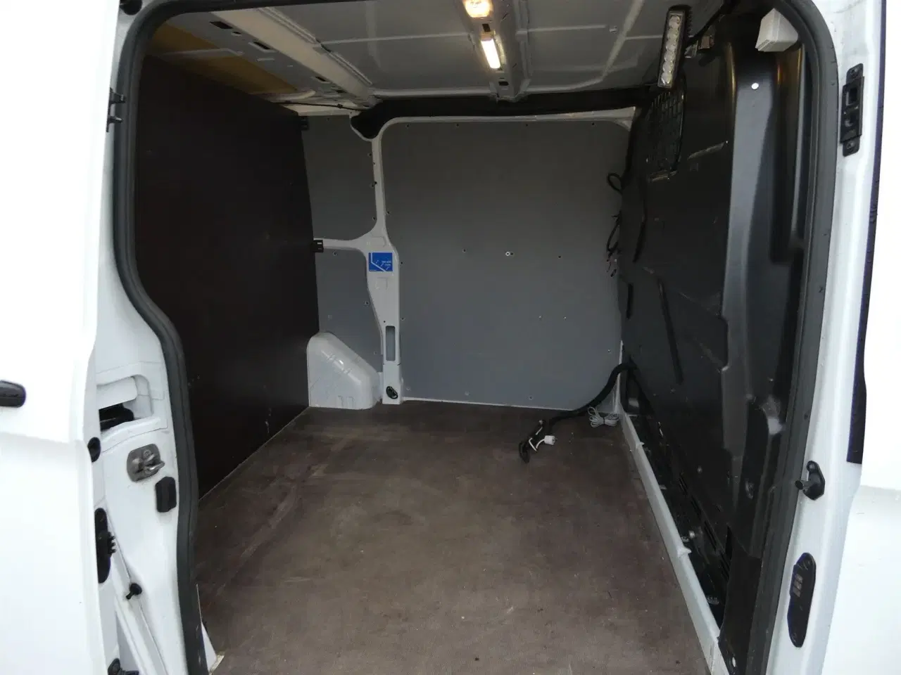 Billede 8 - Ford Transit Custom 280 L1H1 2,0 TDCi Trend 130HK Van 6g