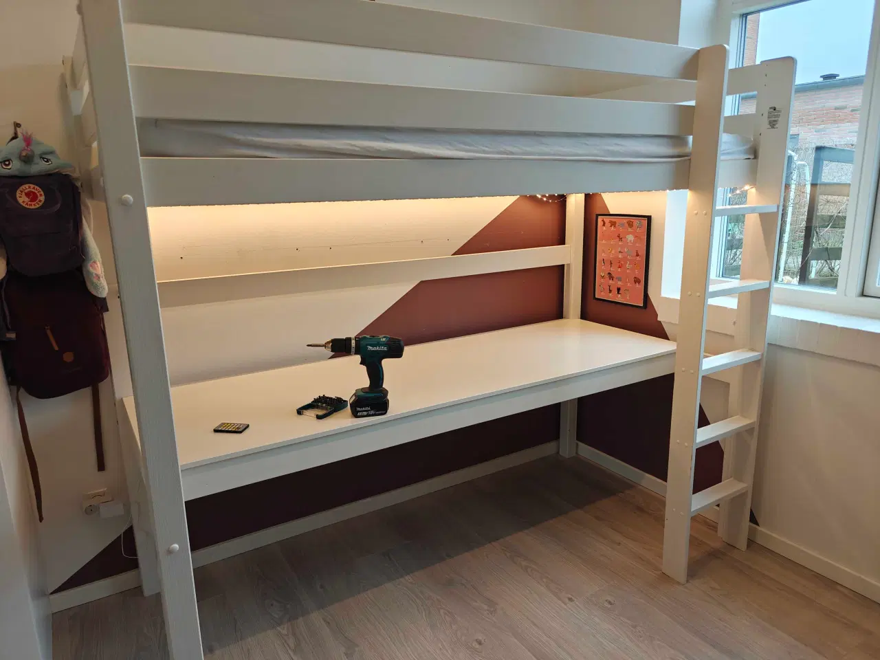 Billede 1 - Kvalitets højseng med stort skrivebord (Hoppekids)