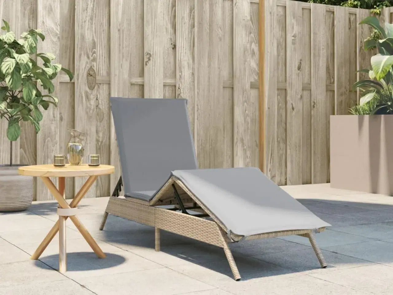 Billede 3 - Liggestol med hynde polyrattan beige