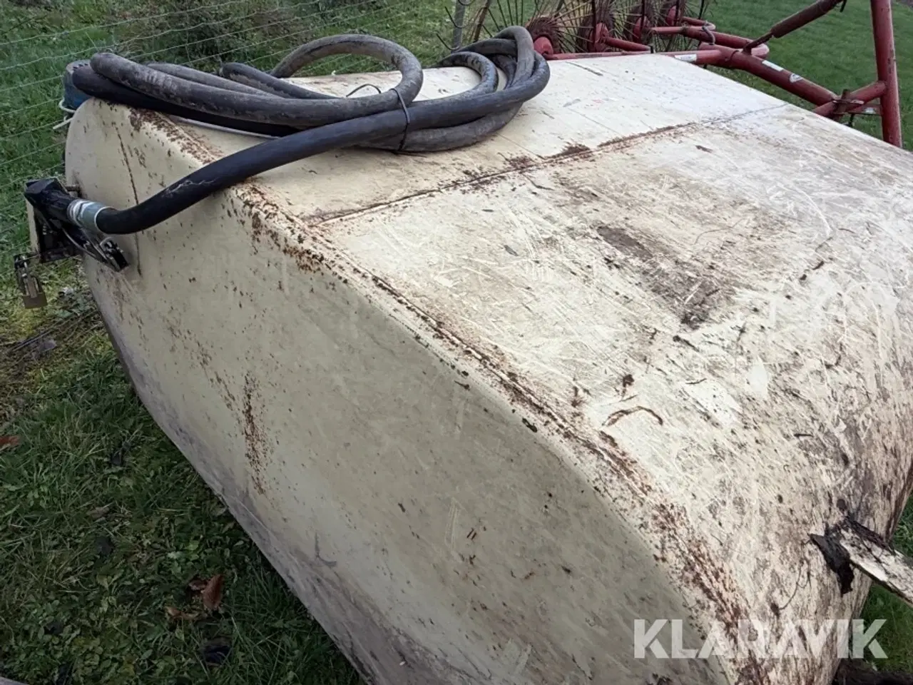 Billede 11 - Olietank