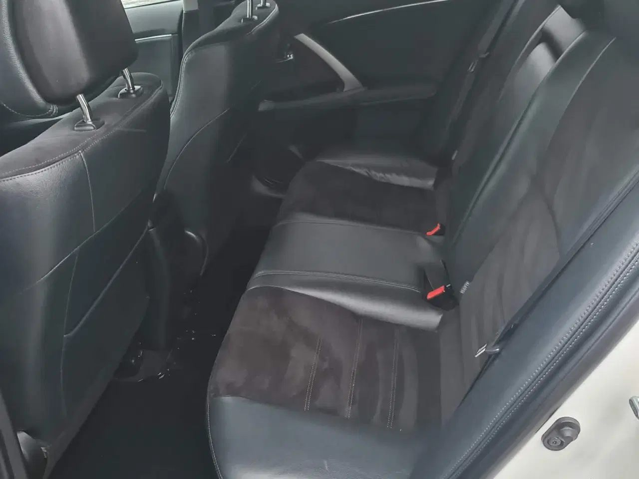 Billede 8 - Toyota avensis D4D