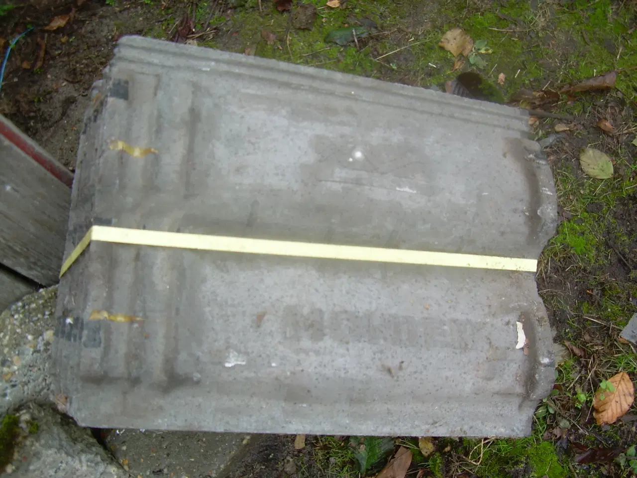 Billede 2 - Tagsten sorte 2 lag maling ny ca