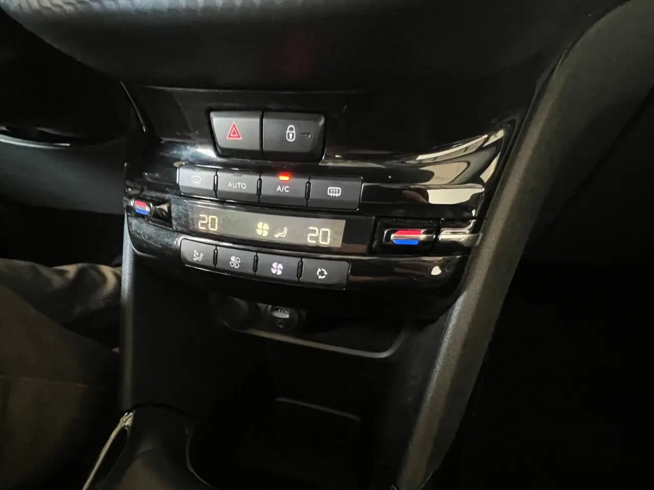 Billede 12 - Peugeot 2008 1,6 BlueHDi 100 Allure Sky