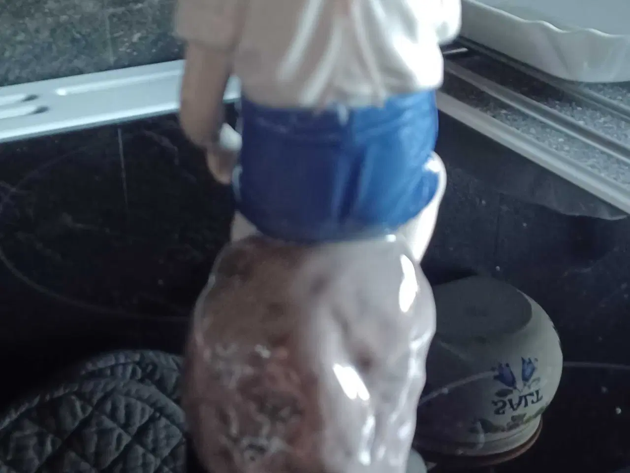 Billede 4 - B&G dreng på sten