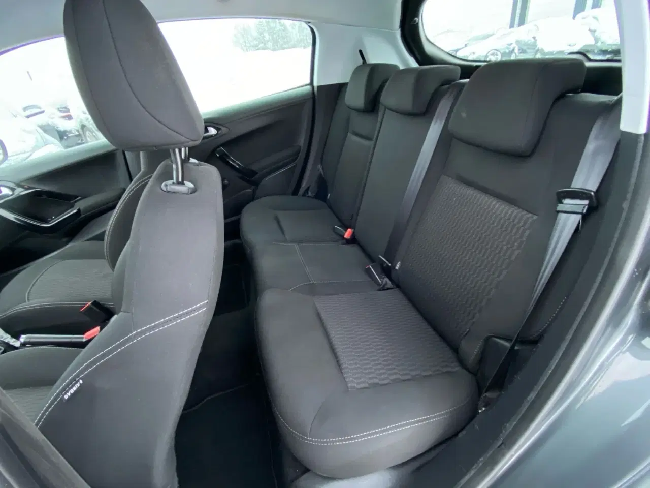 Billede 8 - Peugeot 208 1,6 e-HDi Allure 92HK 5d