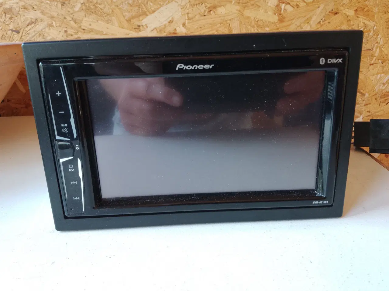 Billede 1 - Pioneer MVH-A210BT med Bluetooth og Touch skærm
