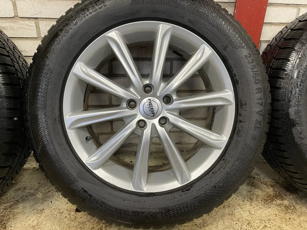 Billede 6 - 17 Volvo XC40 235/60r17 Ref.126 vinter