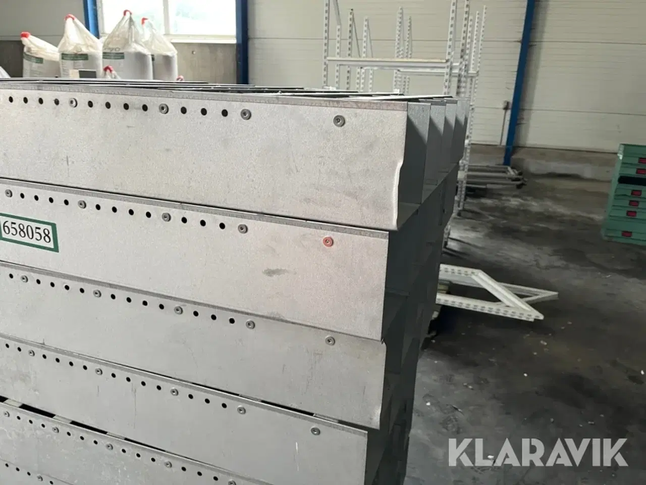 Billede 7 - Bolt hylder metal 10 styk
