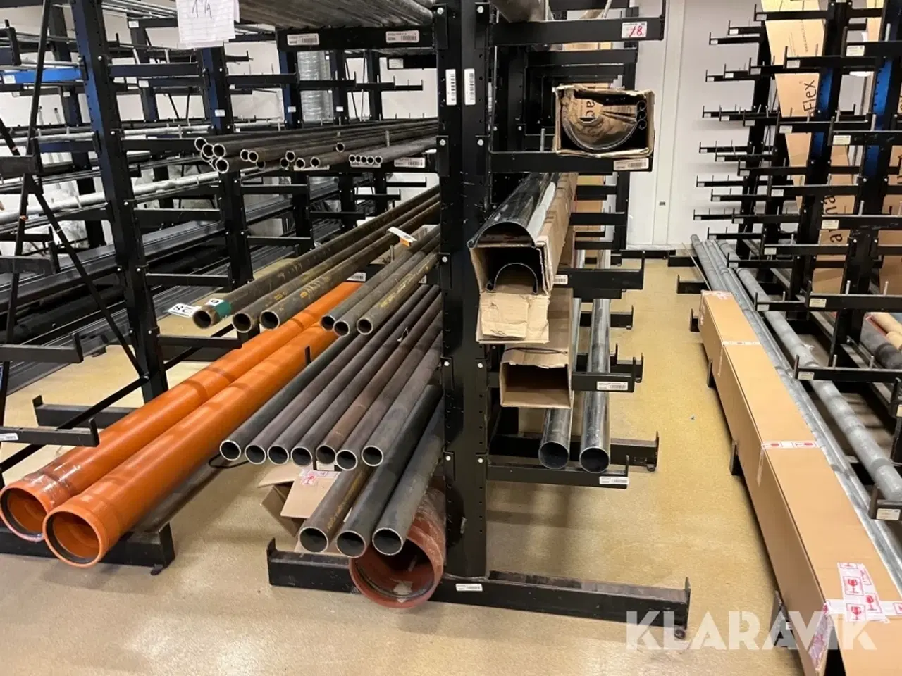 Billede 2 - Grenreol en række