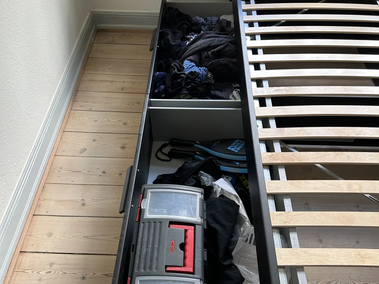 Billede 6 - IKEA BRIMNES sengestel 180x200 med opbevaring