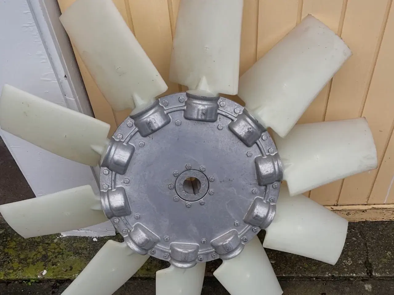Billede 1 - Multi-Wing WCZF2050869 ventilator med 10 blade