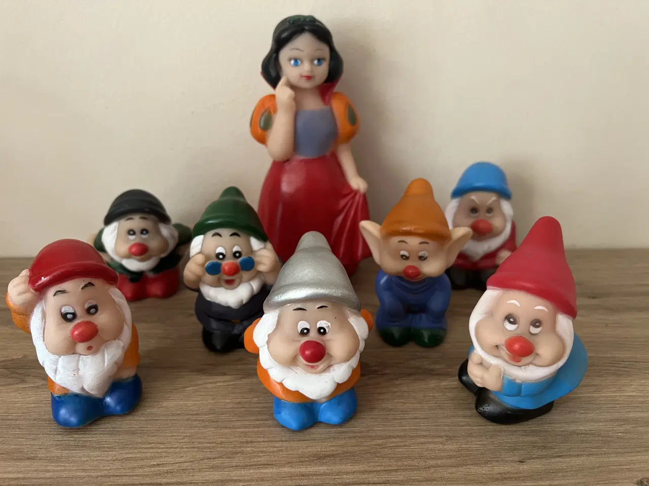 Billede 1 - Flotte gamle snehvide og de syv små dværge figurer