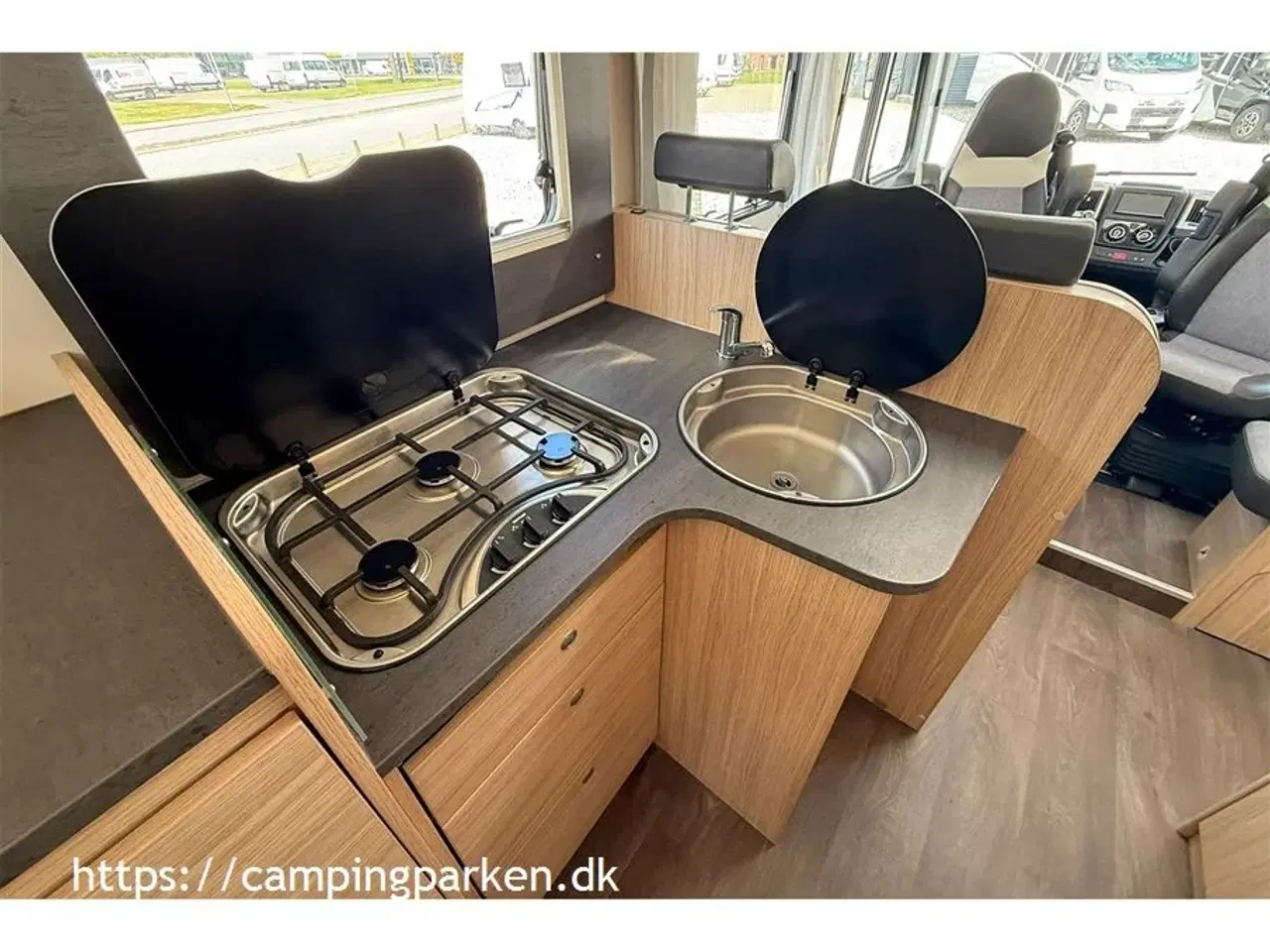 Billede 8 - 2020 - SunLight   Super fin Sunlight autocamper med enkeltsenge og 4 selepladser