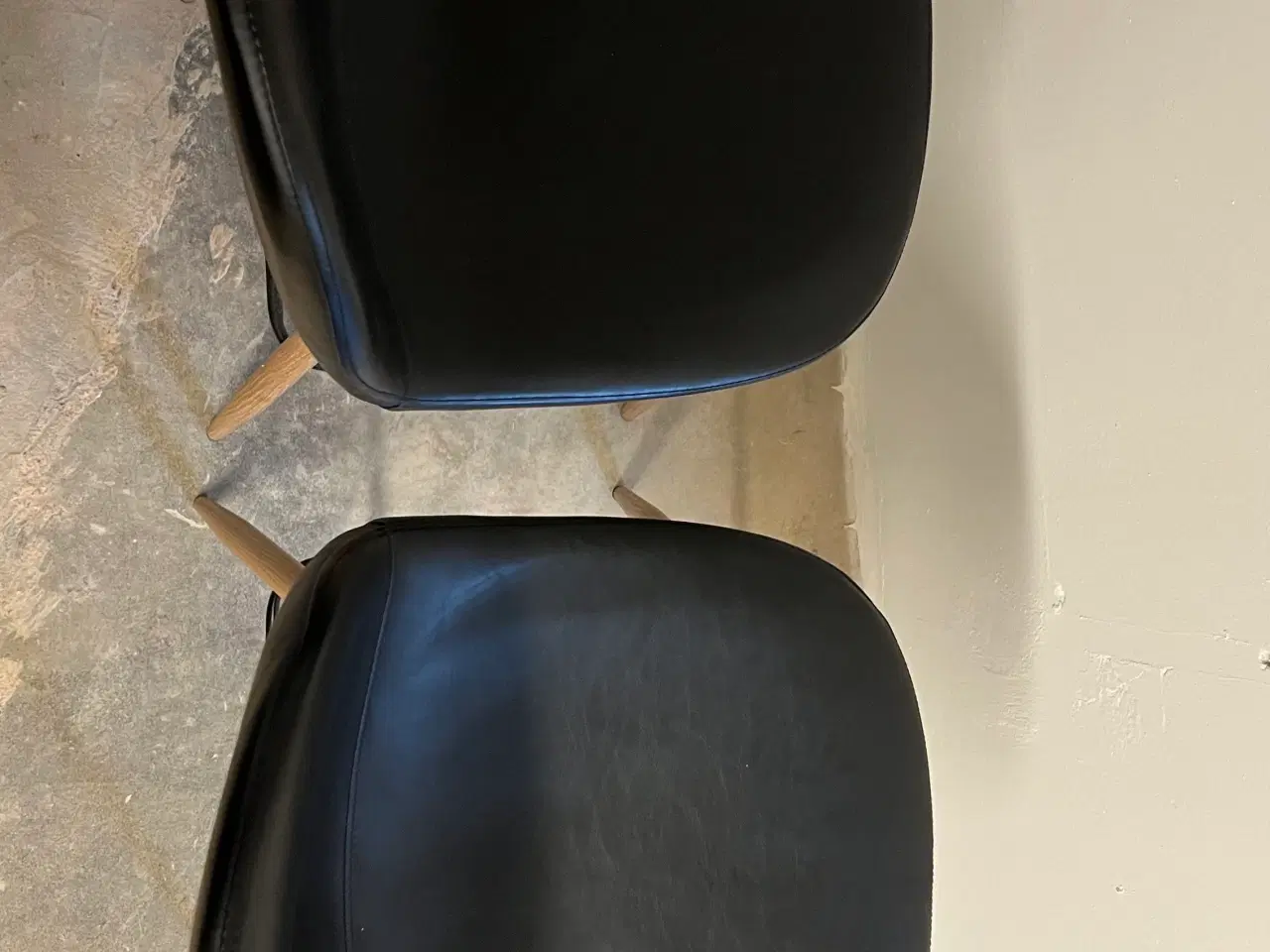 Billede 7 - Bar stole + bord