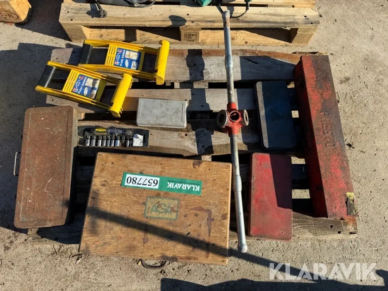 Billede 1 - Landbrugstilbehør og diverse værktøj samlet lot