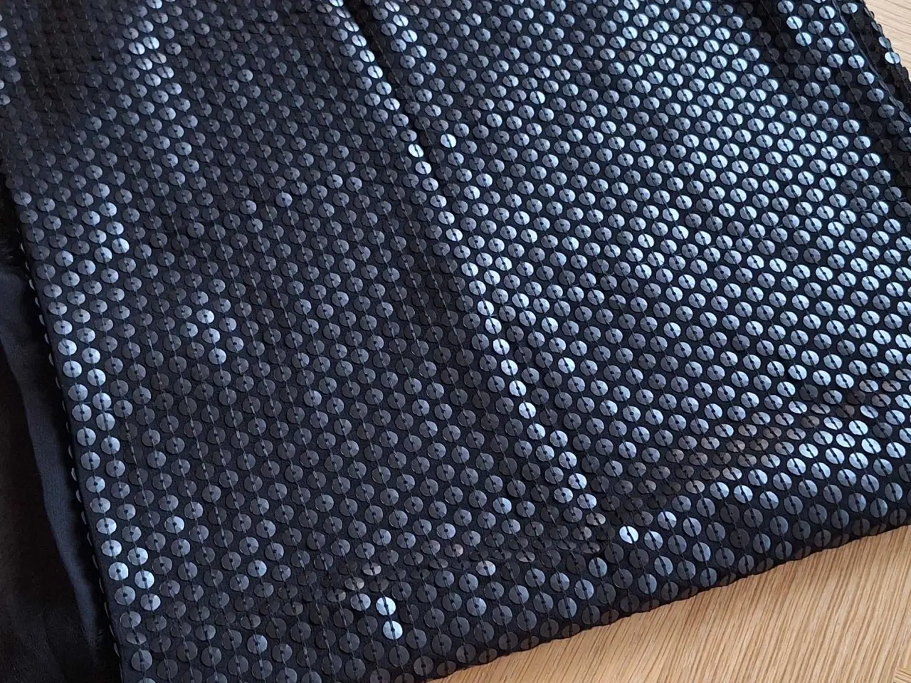 Billede 1 - Chiffon med palietter 