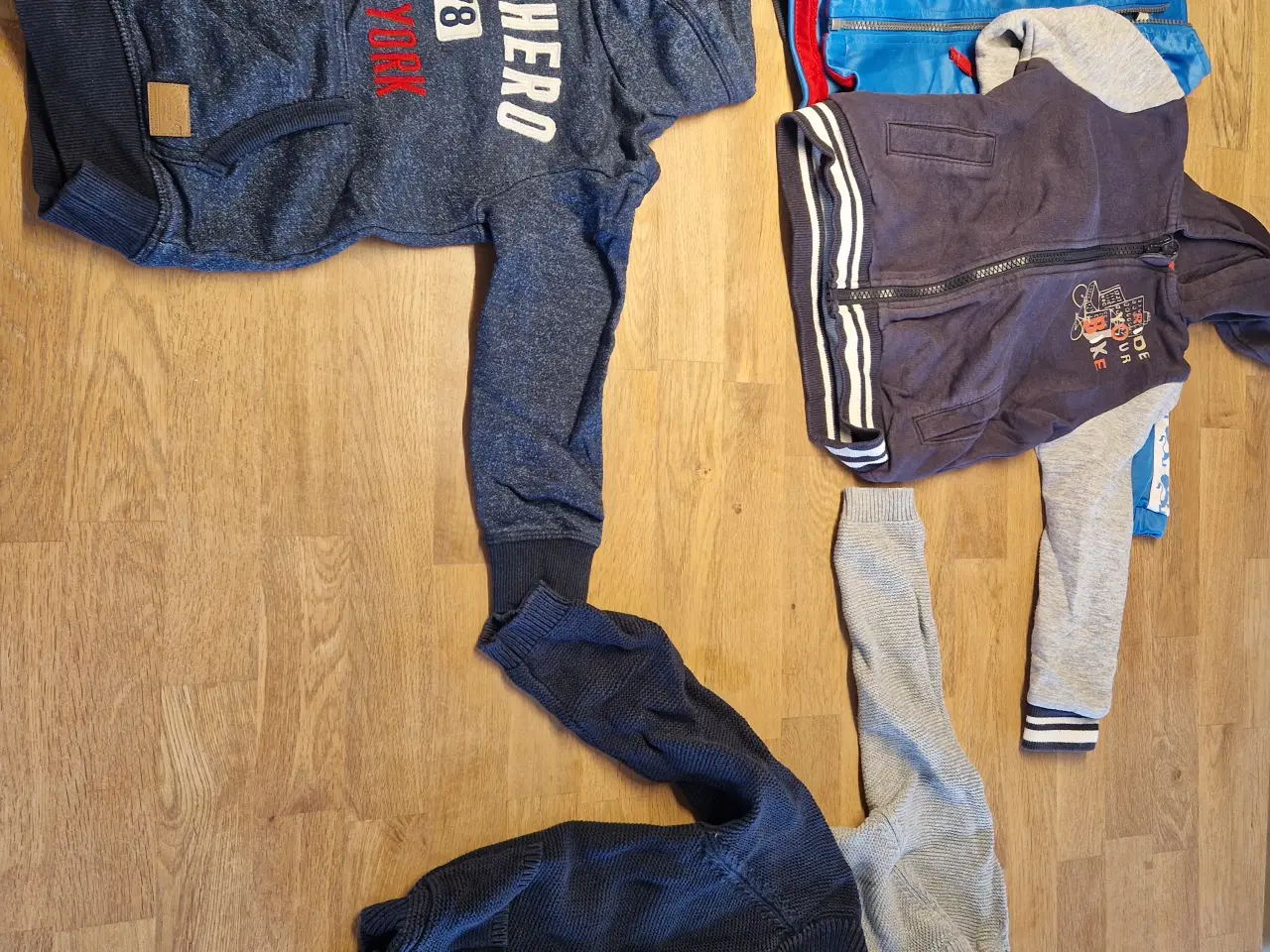 Billede 3 - Tøjpakke str 98 dreng 