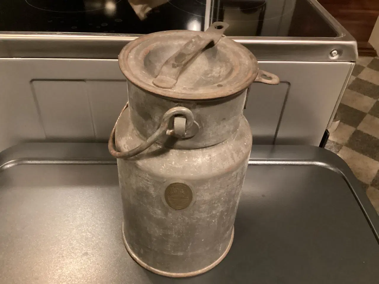 Billede 3 - Lille mælkespand mærket FM