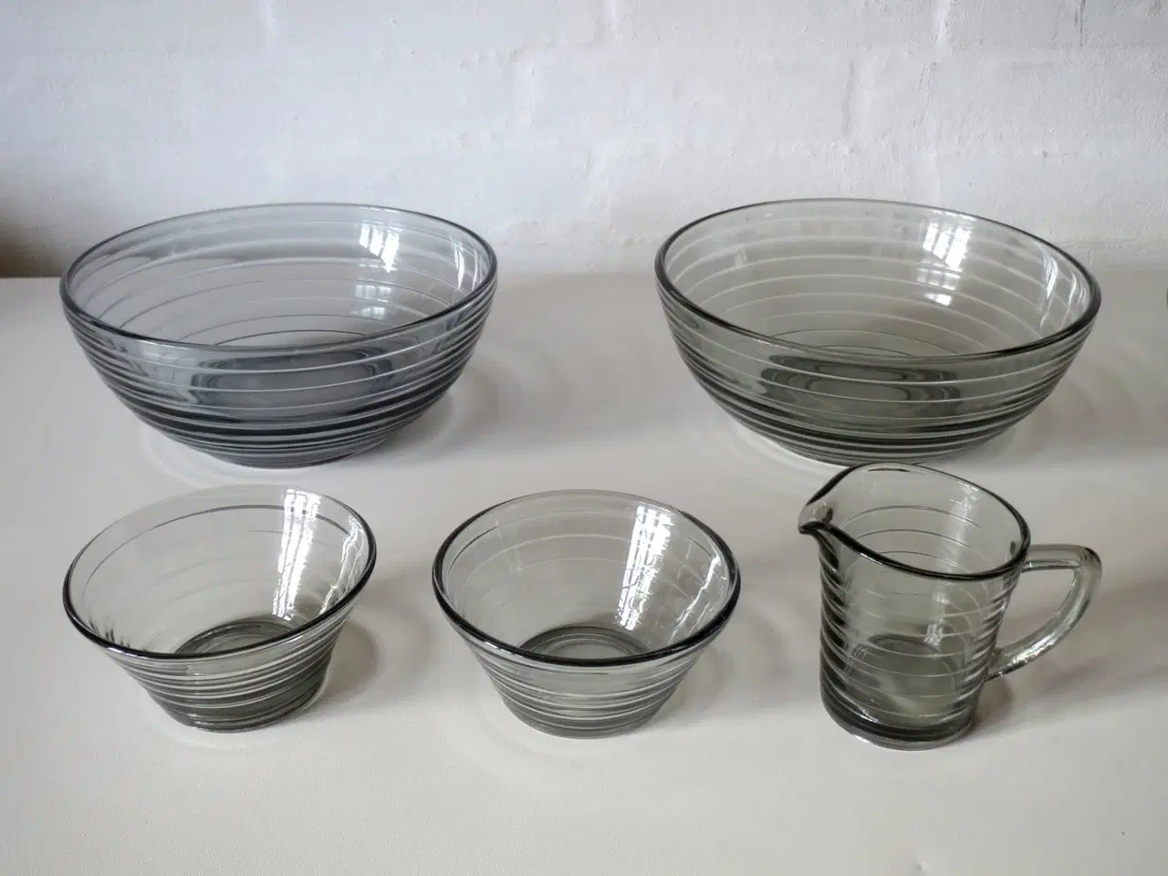 Billede 3 - Broksø skåle, fad og asietter i gråt glas