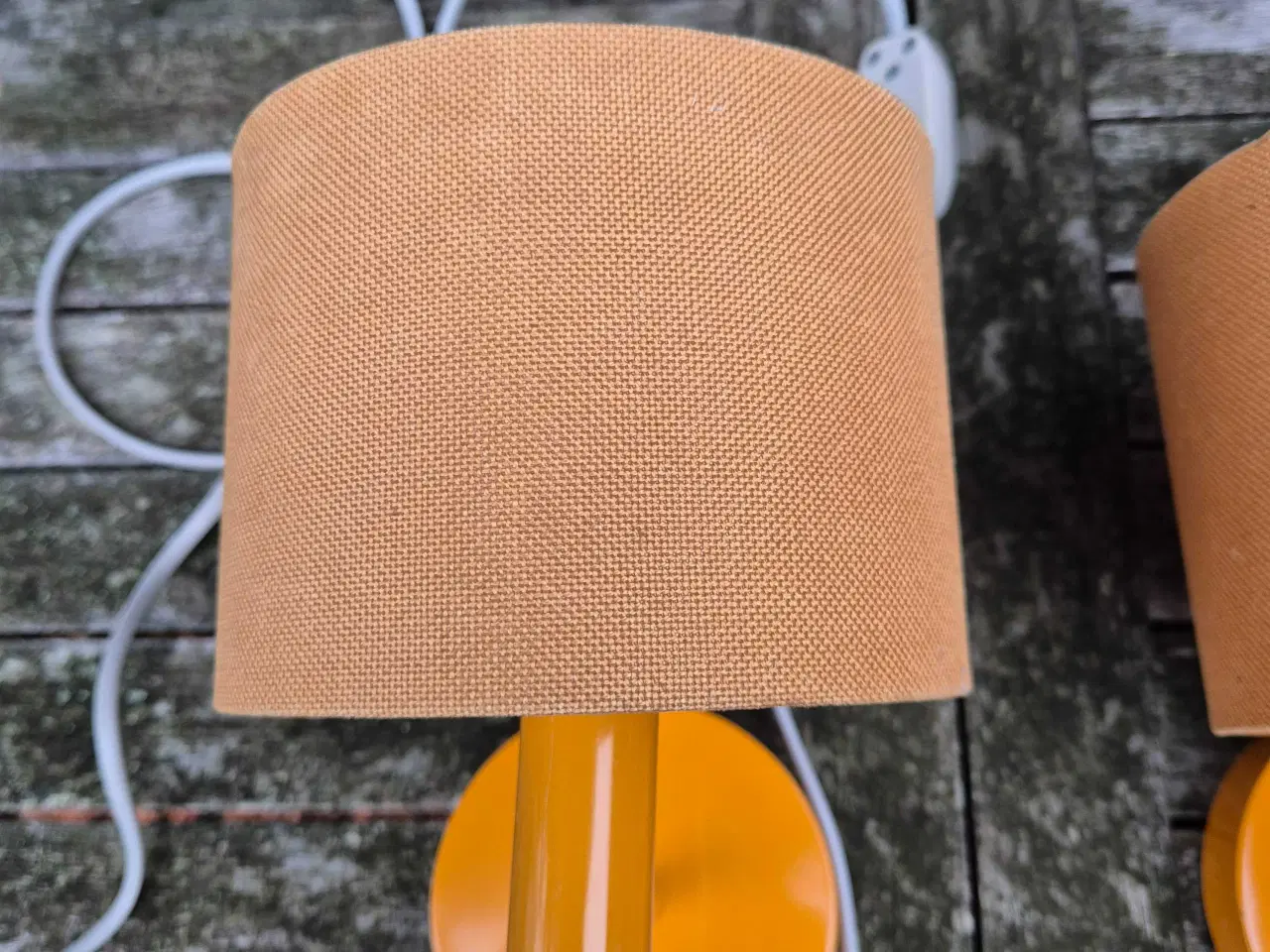 Billede 5 - Fine gule væglamper i dansk design