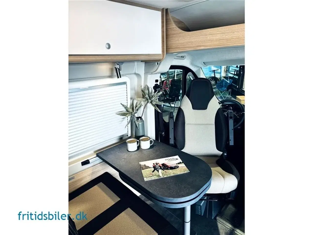 Billede 3 - 2024 - RoadCar R 640 165 Hk   Roadcar 640 Den store rummelige camper med langsgående senge